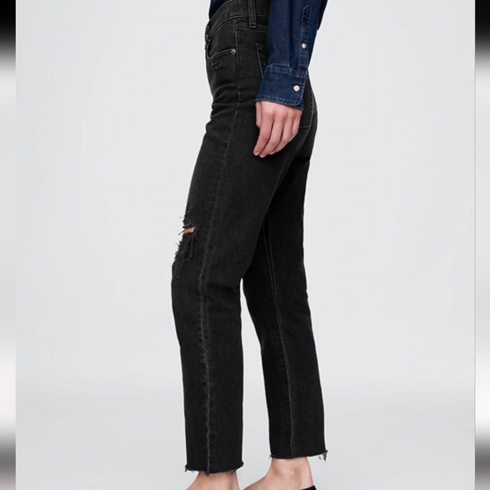 GAP Cheeky Highrise Straight Black Jeans - Picture 3 of 9